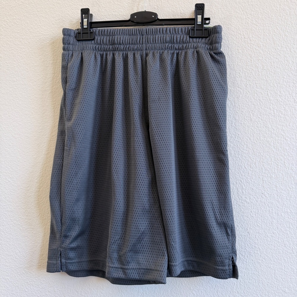 DSG Mens Asphalt Grey Pocketless Mesh Training Shorts Small 10 Inch Inseam NWT